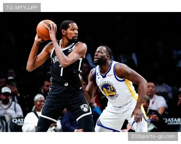 威金斯关键无球跑动提升防守轮转效率，区别于篮网对位锋线走势