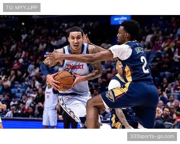 库兹马三分命中率提升显著 拉开与队友投射差距